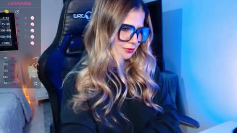 Snapshot of avrill_morgan chatting on 21, 12, 2025 Avrill Morgan online show from 21, 12, 2025