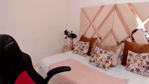 Snapshot of avrilwayne chatting on 13, 1, 2026 Avril online show from 13, 1, 2026