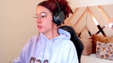 Snapshot of avrilwayne chatting on 14, 1, 2026 Avril online show from 14, 1, 2026