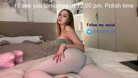 Snapshot of avroramy chatting on 11, 2, 2025 Avrora online show from 11, 2, 2025