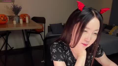 Snapshot of avroraromance chatting on 28, 10, 2025 Avrora online show from 28, 10, 2025