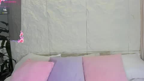 Avy  online show from 22, 11, 2025