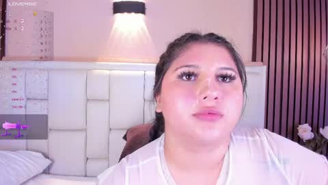 Snapshot of avymilton chatting on 11, 5, 2026 Avy online show from 11, 5, 2026