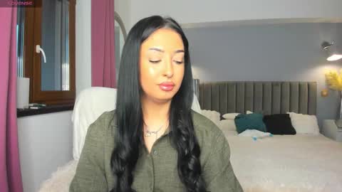 Jolie online show from 11, 11, 2025