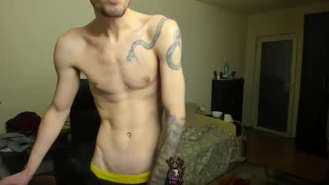 Snapshot of awesome_justin chatting on 14, 11, 2025 Justin online show from 14, 11, 2025