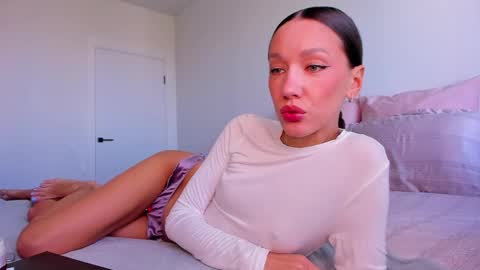 Awgustina online show from 6, 5, 2026