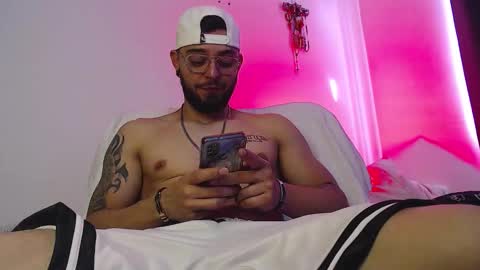 Snapshot of axel_7070 chatting on 26, 10, 2025 Independiente Model online show from 26, 10, 2025