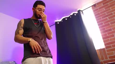 Snapshot of axel_7070 chatting on 14, 12, 2025 Independiente Model online show from 14, 12, 2025