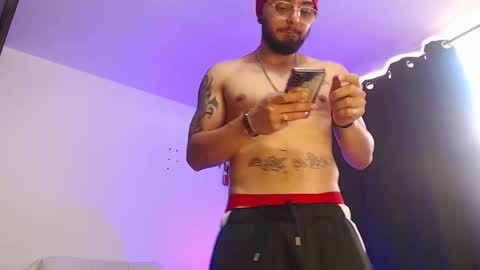 Snapshot of axel_7070 chatting on 7, 1, 2026 Independiente Model online show from 7, 1, 2026