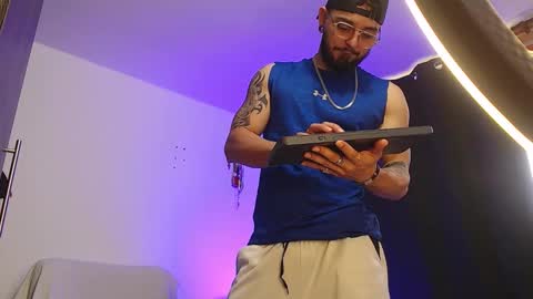 Snapshot of axel_7070 chatting on 11, 1, 2026 Independiente Model online show from 11, 1, 2026