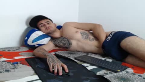 Snapshot of axel_ag chatting on 1, 2, 2025 Axel online show from 1, 2, 2025