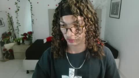 Snapshot of axel_fox7 chatting on 8, 6, 2026 Axel online show from 8, 6, 2026