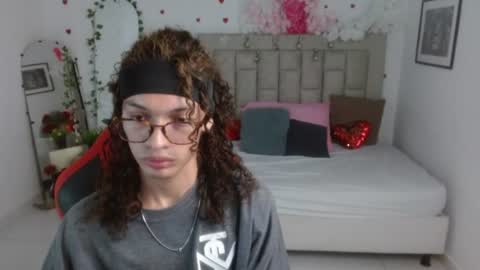 Snapshot of axel_fox7 chatting on 14, 6, 2026 Axel online show from 14, 6, 2026