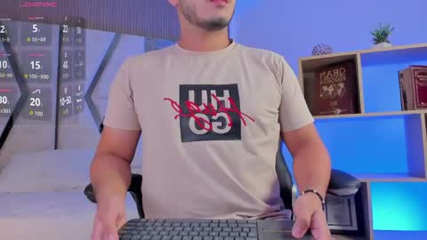 Snapshot of axel_grey_ chatting on 23, 4, 2026 axel_grey_ online show from 23, 4, 2026