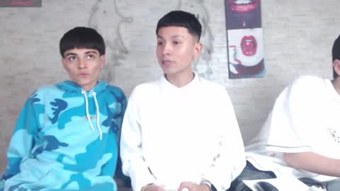 axel_milo_and_kairo online show from 3, 12, 2025