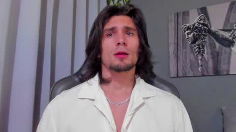 Axel online show from 2, 3, 2025