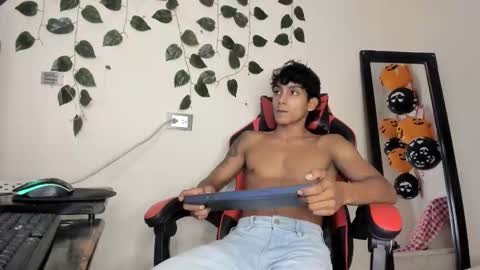 axel_rosse2 online show from 26, 10, 2025