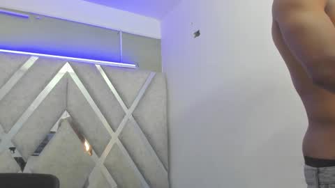 Snapshot of axel_silva3 chatting on 27, 2, 2025 AXEL SILVA online show from 27, 2, 2025