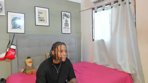 Snapshot of axel_silva3 chatting on 25, 9, 2025 AXEL SILVA online show from 25, 9, 2025