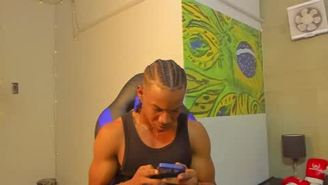 Snapshot of axel_silva3 chatting on 8, 10, 2025 AXEL SILVA online show from 8, 10, 2025