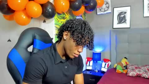 Snapshot of axel_silva3 chatting on 1, 11, 2025 AXEL SILVA online show from 1, 11, 2025