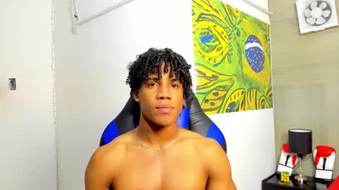 Snapshot of axel_silva3 chatting on 16, 11, 2025 AXEL SILVA online show from 16, 11, 2025