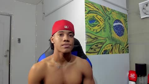 Snapshot of axel_silva3 chatting on 18, 11, 2025 AXEL SILVA online show from 18, 11, 2025