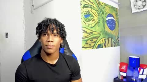 Snapshot of axel_silva3 chatting on 22, 11, 2025 AXEL SILVA online show from 22, 11, 2025