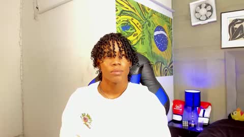 Snapshot of axel_silva3 chatting on 28, 11, 2025 AXEL SILVA online show from 28, 11, 2025