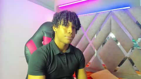 Snapshot of axel_silva3 chatting on 29, 11, 2025 AXEL SILVA online show from 29, 11, 2025