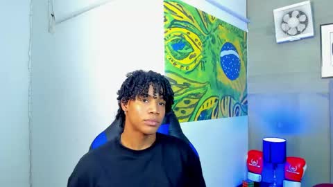 Snapshot of axel_silva3 chatting on 5, 12, 2025 AXEL SILVA online show from 5, 12, 2025