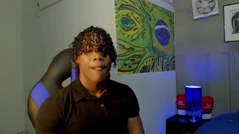 Snapshot of axel_silva3 chatting on 14, 12, 2025 AXEL SILVA online show from 14, 12, 2025