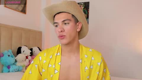 axel slim online show from 24, 11, 2025