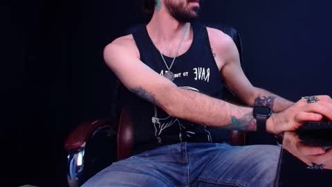 AxelColton online show from 1, 11, 2025