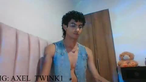 Axel  online show from 11, 11, 2025