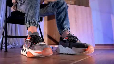 Snapshot of axellcollins chatting on 10, 2, 2025 im your little femboy ALEX online show from 10, 2, 2025