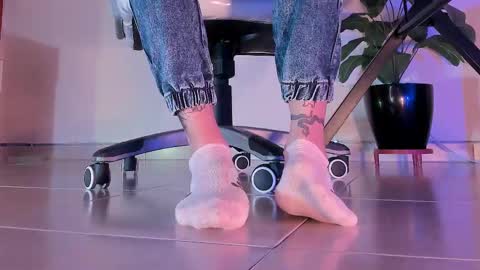 Snapshot of axellcollins chatting on 19, 9, 2025 im your little femboy ALEX online show from 19, 9, 2025