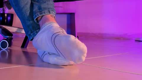 Snapshot of axellcollins chatting on 20, 9, 2025 im your little femboy ALEX online show from 20, 9, 2025