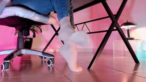 Snapshot of axellcollins chatting on 4, 10, 2025 im your little femboy ALEX online show from 4, 10, 2025