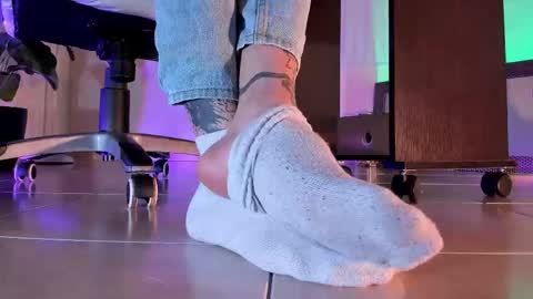 Snapshot of axellcollins chatting on 8, 10, 2025 im your little femboy ALEX online show from 8, 10, 2025