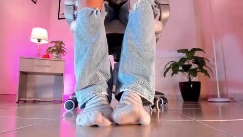 Snapshot of axellcollins chatting on 12, 10, 2025 im your little femboy ALEX online show from 12, 10, 2025