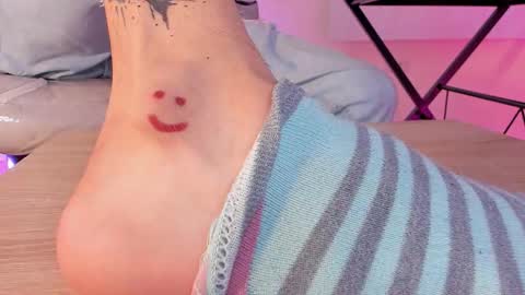 Snapshot of axellcollins chatting on 1, 12, 2025 im your little femboy ALEX online show from 1, 12, 2025