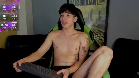 Snapshot of axelraven chatting on 3, 12, 2024 Axel Raven online show from 3, 12, 2024