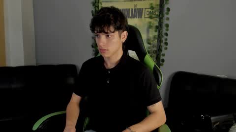 Snapshot of axelraven chatting on 5, 12, 2024 Axel Raven online show from 5, 12, 2024