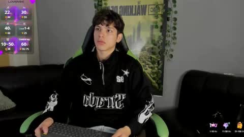 Snapshot of axelraven chatting on 10, 12, 2024 Axel Raven online show from 10, 12, 2024