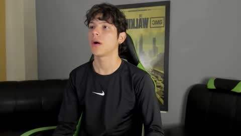 Snapshot of axelraven chatting on 7, 1, 2025 Axel Raven online show from 7, 1, 2025