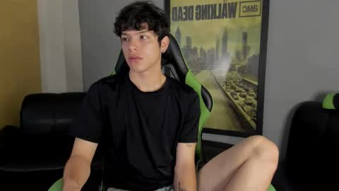 Snapshot of axelraven chatting on 8, 1, 2025 Axel Raven online show from 8, 1, 2025