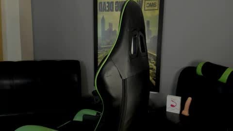 Snapshot of axelraven chatting on 9, 1, 2025 Axel Raven online show from 9, 1, 2025