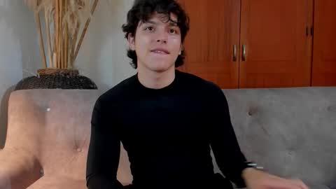 Snapshot of axelraven chatting on 16, 10, 2025 Axel Raven online show from 16, 10, 2025