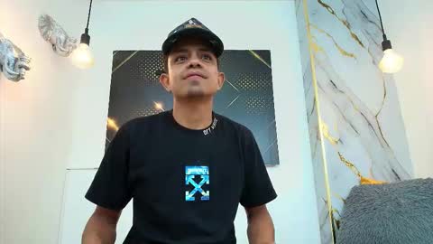 Snapshot of axeltemptation chatting on 23, 12, 2025 online show from 23, 12, 2025